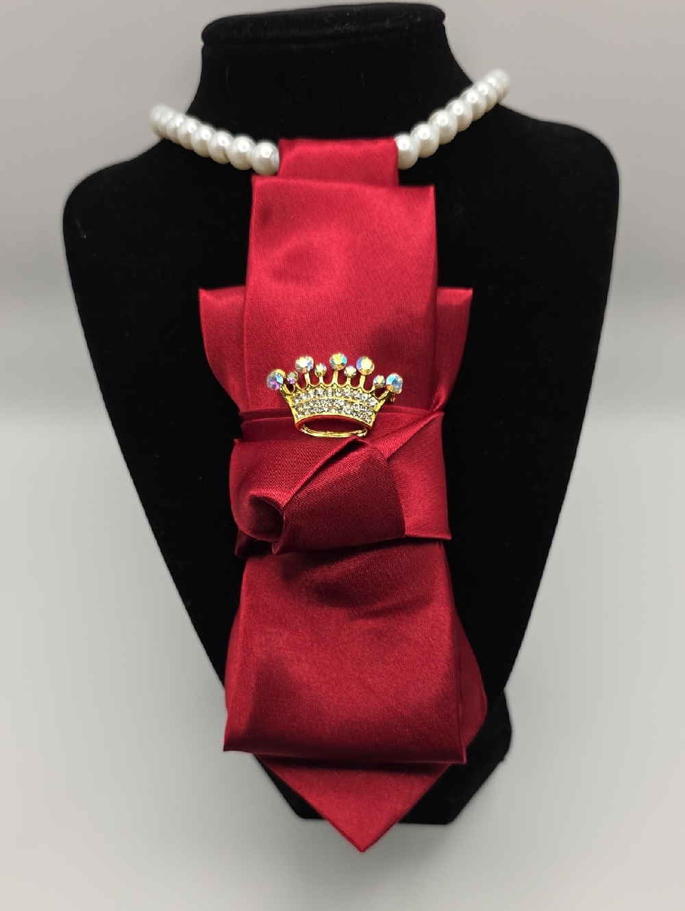 Tie Necklace | Red Satin